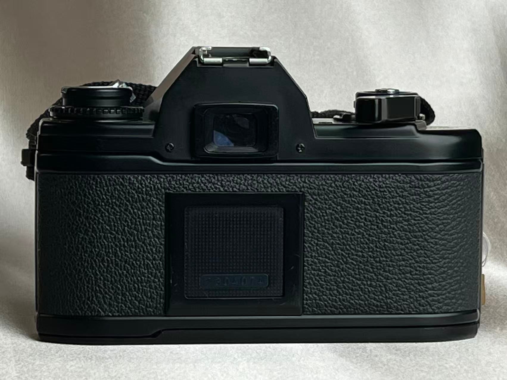 NIKON EM – Red Dragon Film Lab