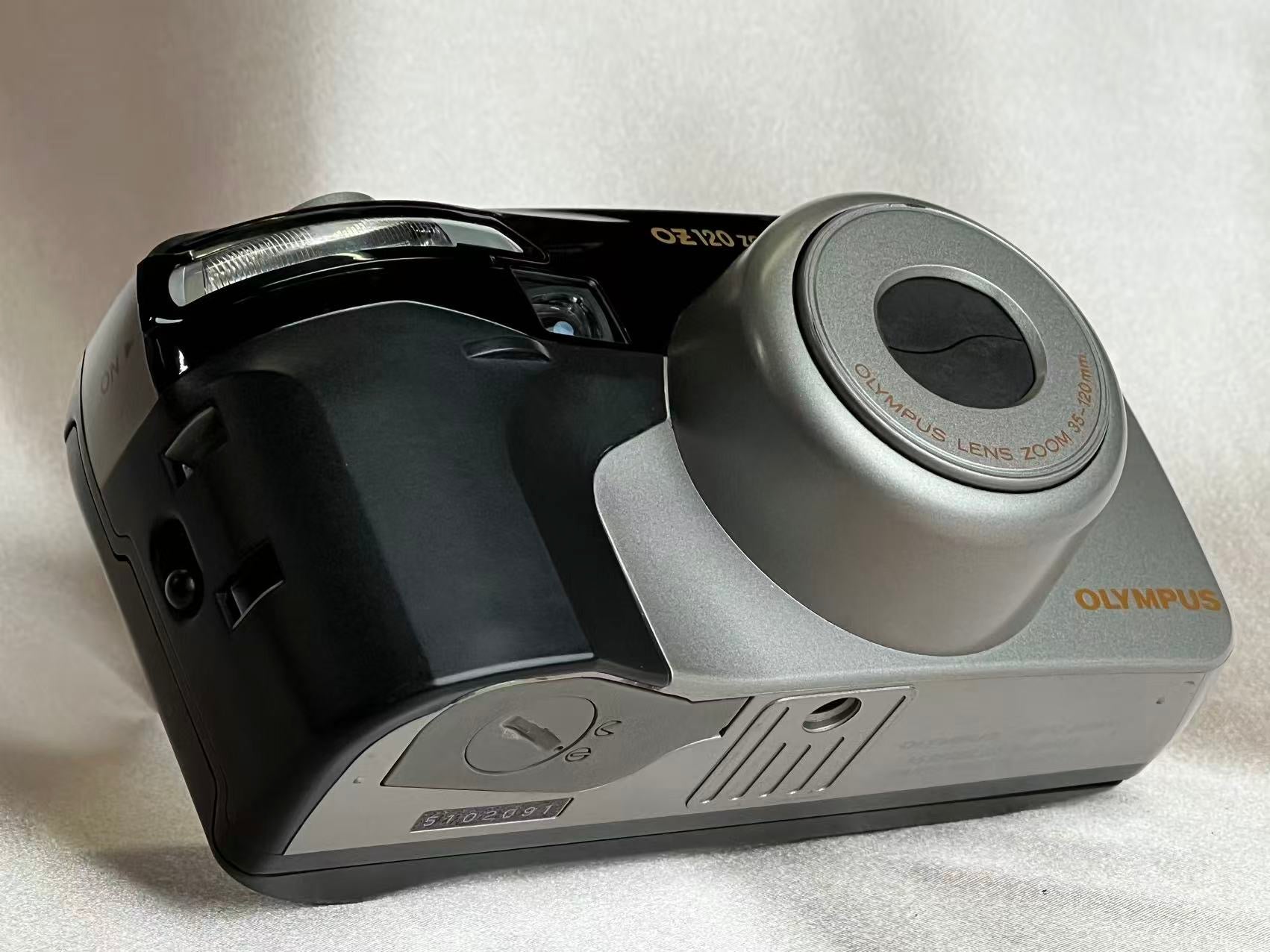OLMPUS OZ 80 ZOOM