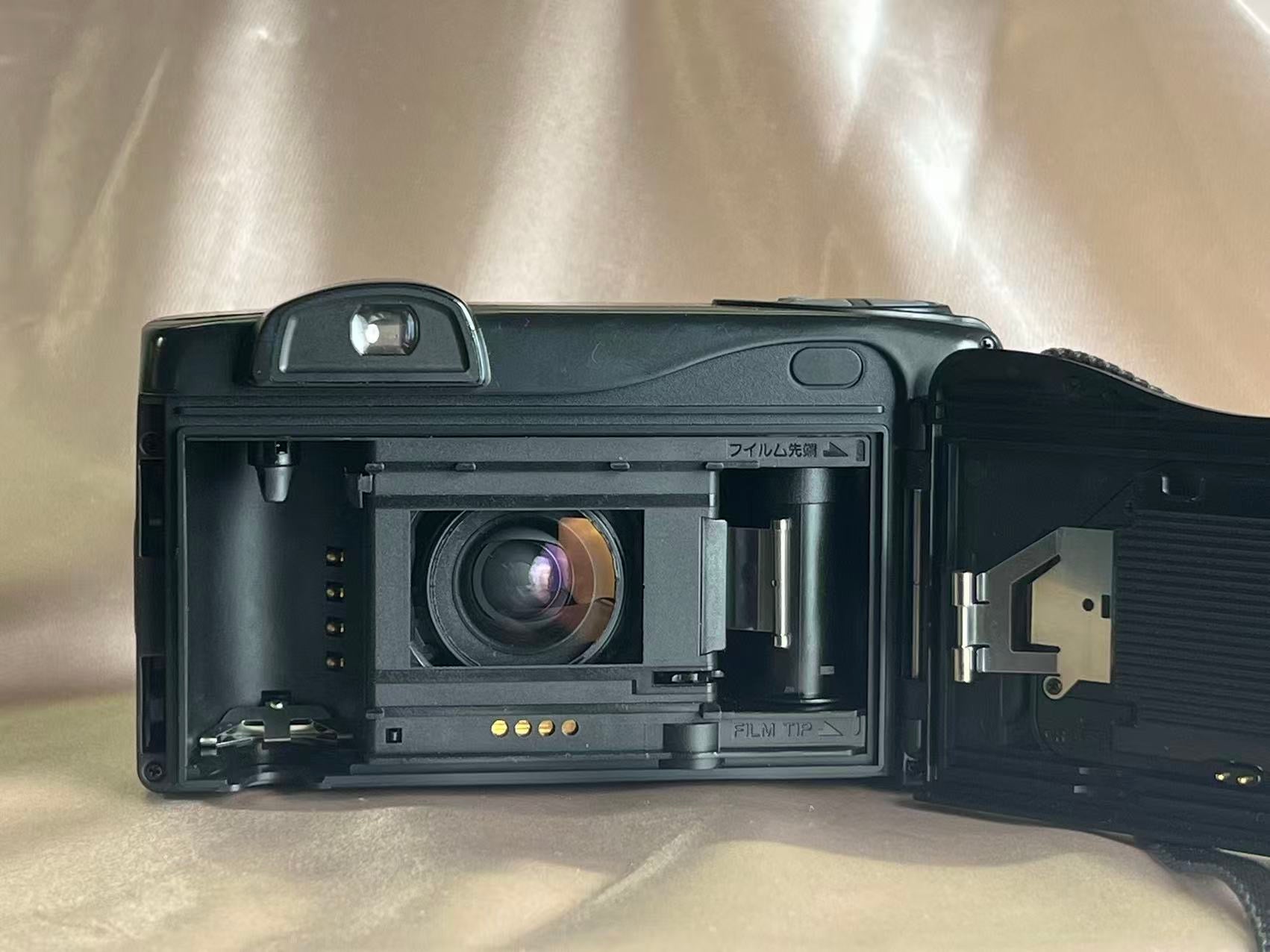 KONICA ZOOM