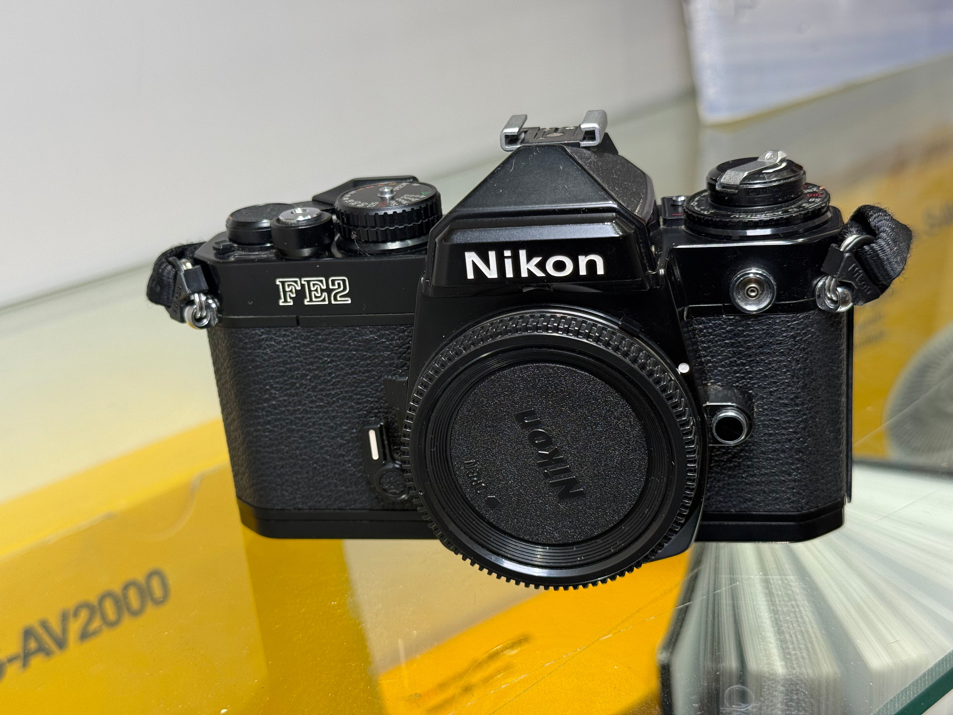 Nikon FE2 35mm Film Camera Kit – Classic Black