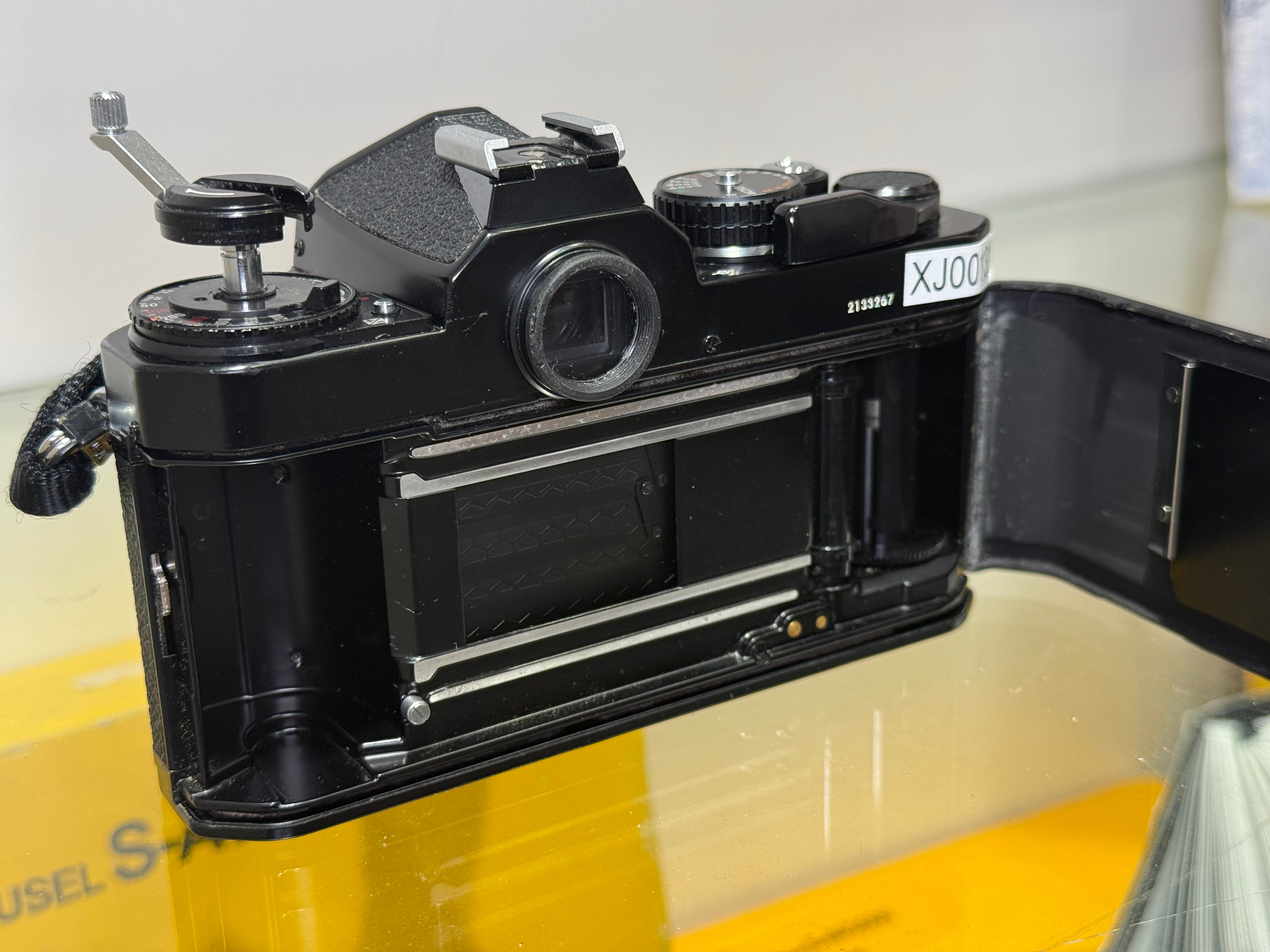 Nikon FE2 35mm Film Camera Kit – Classic Black