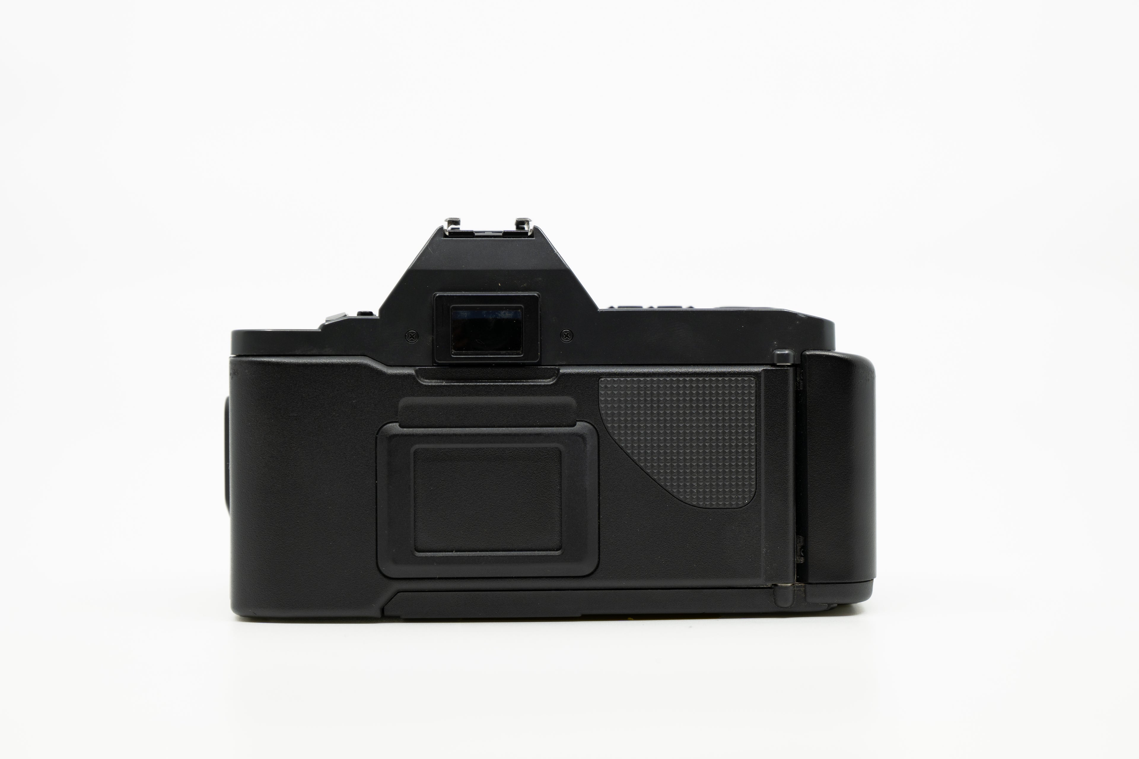 Canon T70 with 35-70mm F3.5