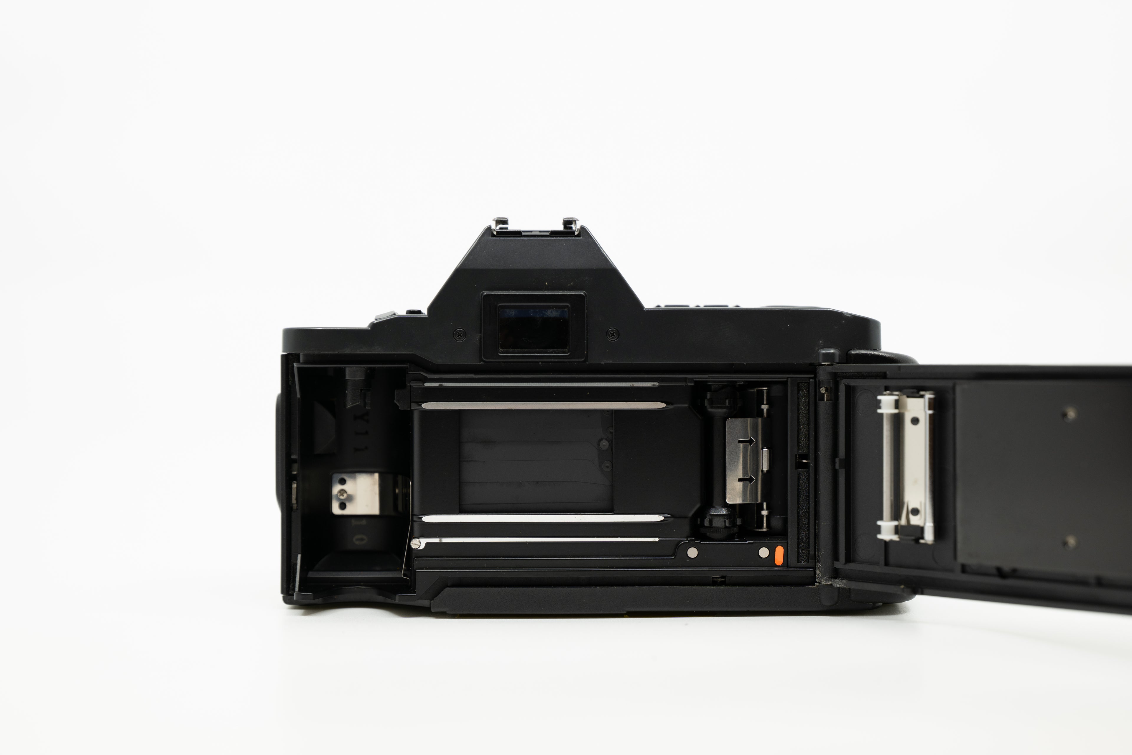 Canon T70 with 35-70mm F3.5