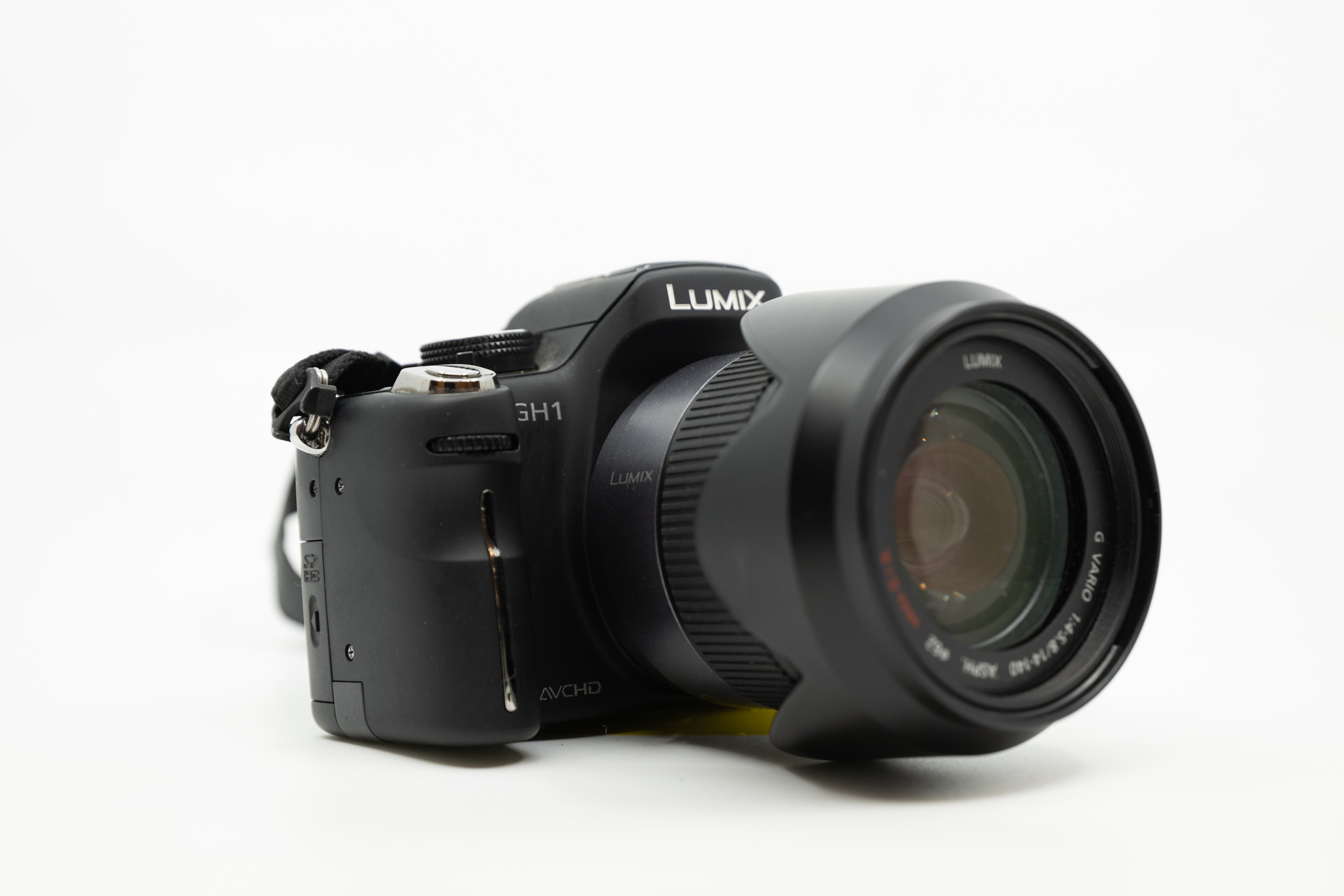 Lumix GH1 with 14-140mm F4-5.8