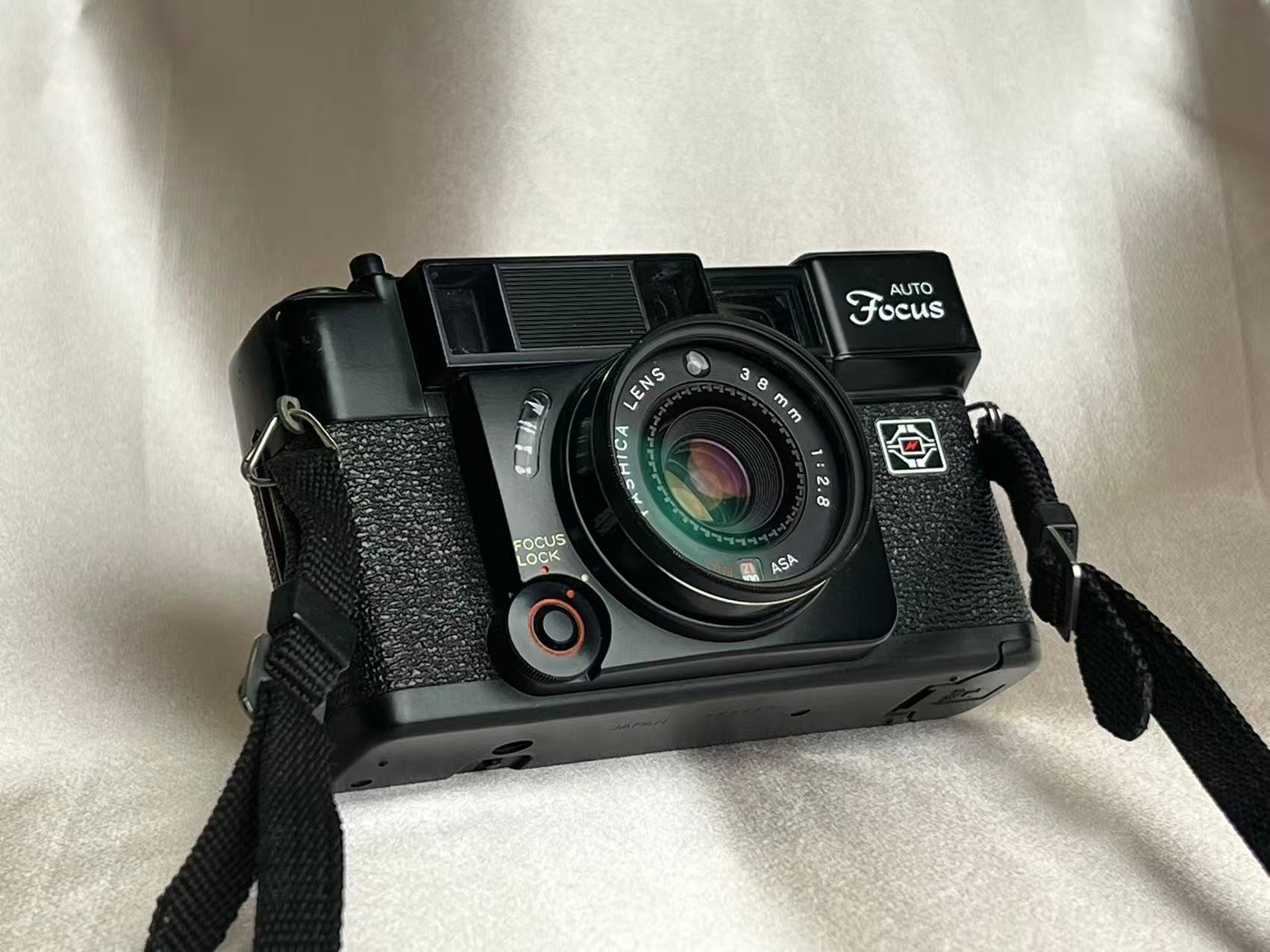 YASHICA AUTO FOCUS